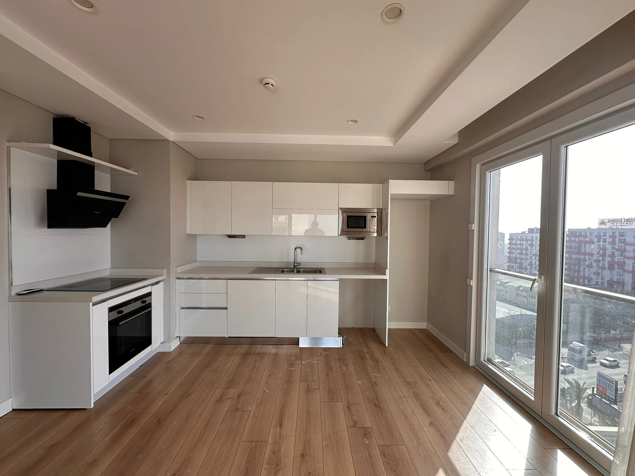 FOA'dan Avrupa Konutları 5 Göl Manzaralı Ebveyn Banyolu 2+1 Kiralık