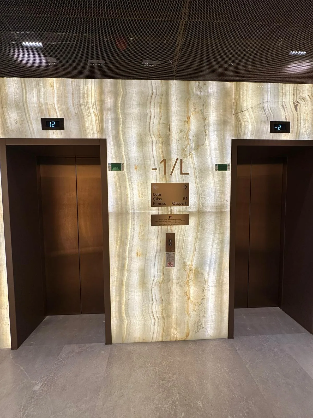 Ataköy Marina'da Full Deniz Manzaralı 2+1 Daire