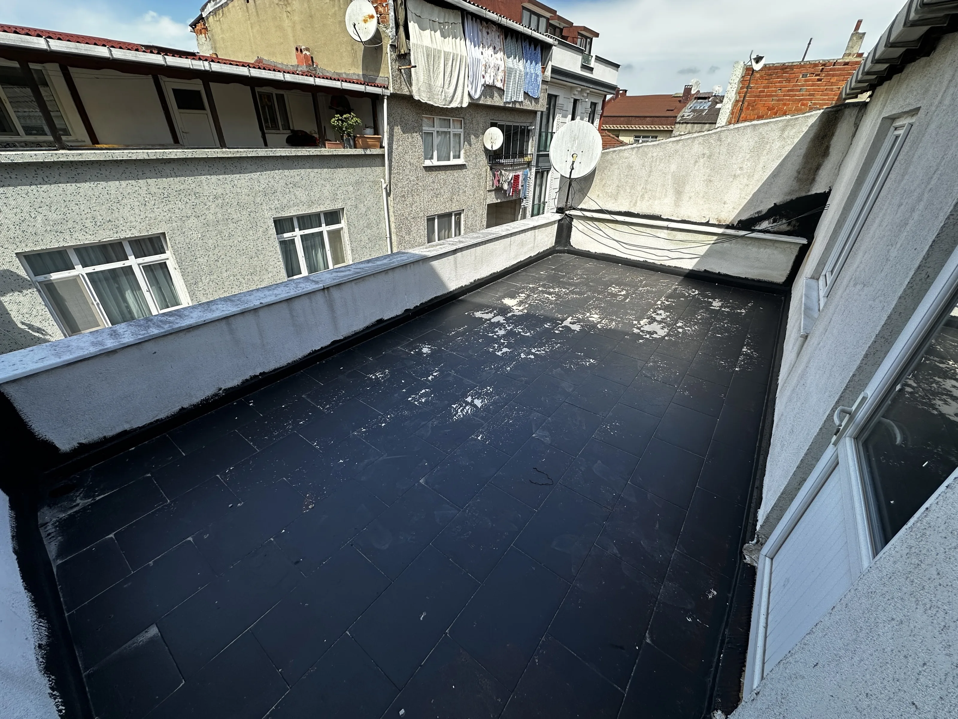 FOA'dan Bayrampaşa Vatan Mahallesi'nde Satılık Komple Bina