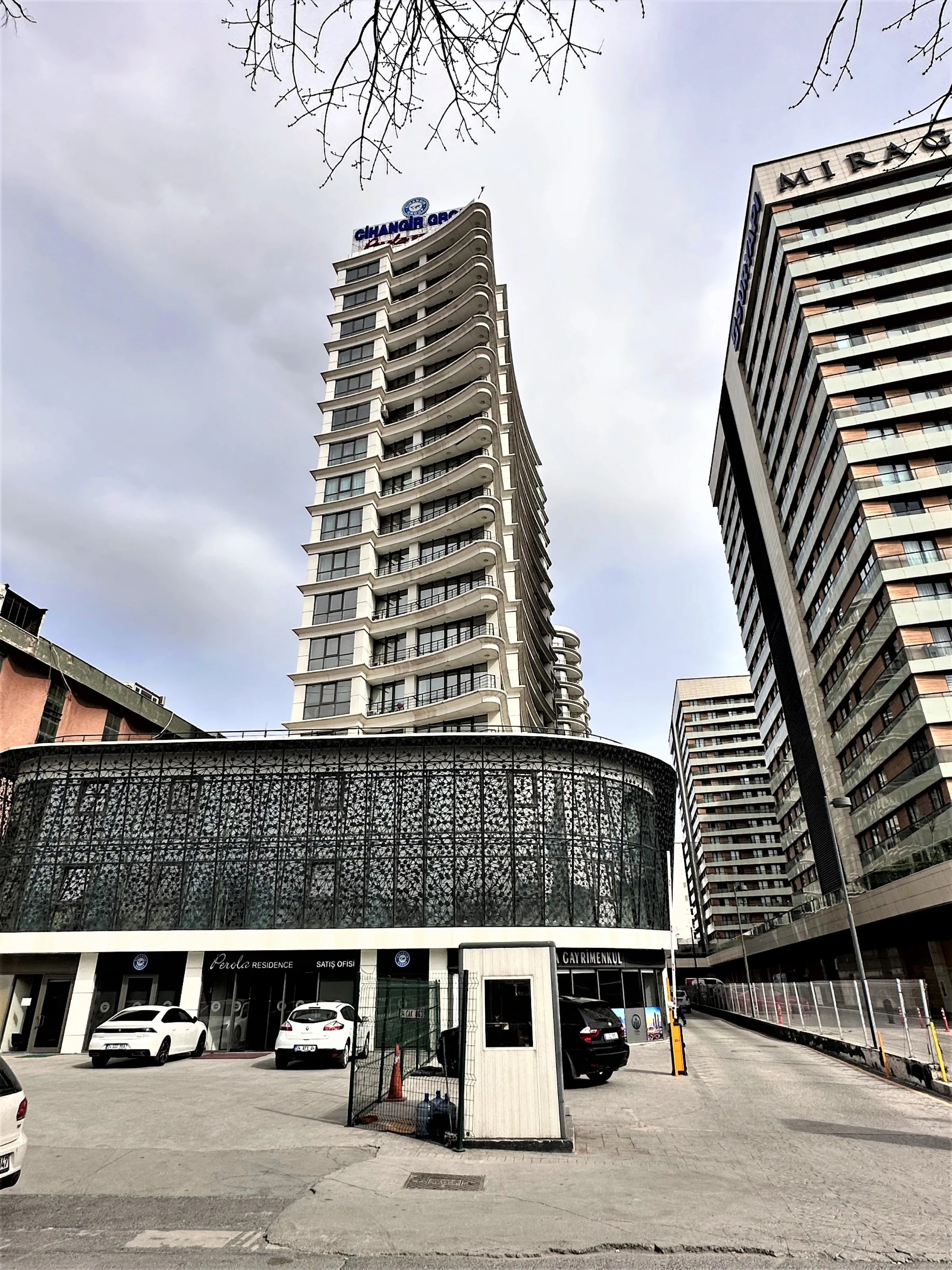 FOA'dan Güneşli Perola Residence 80 m² 1+0 Home Ofis Satılık