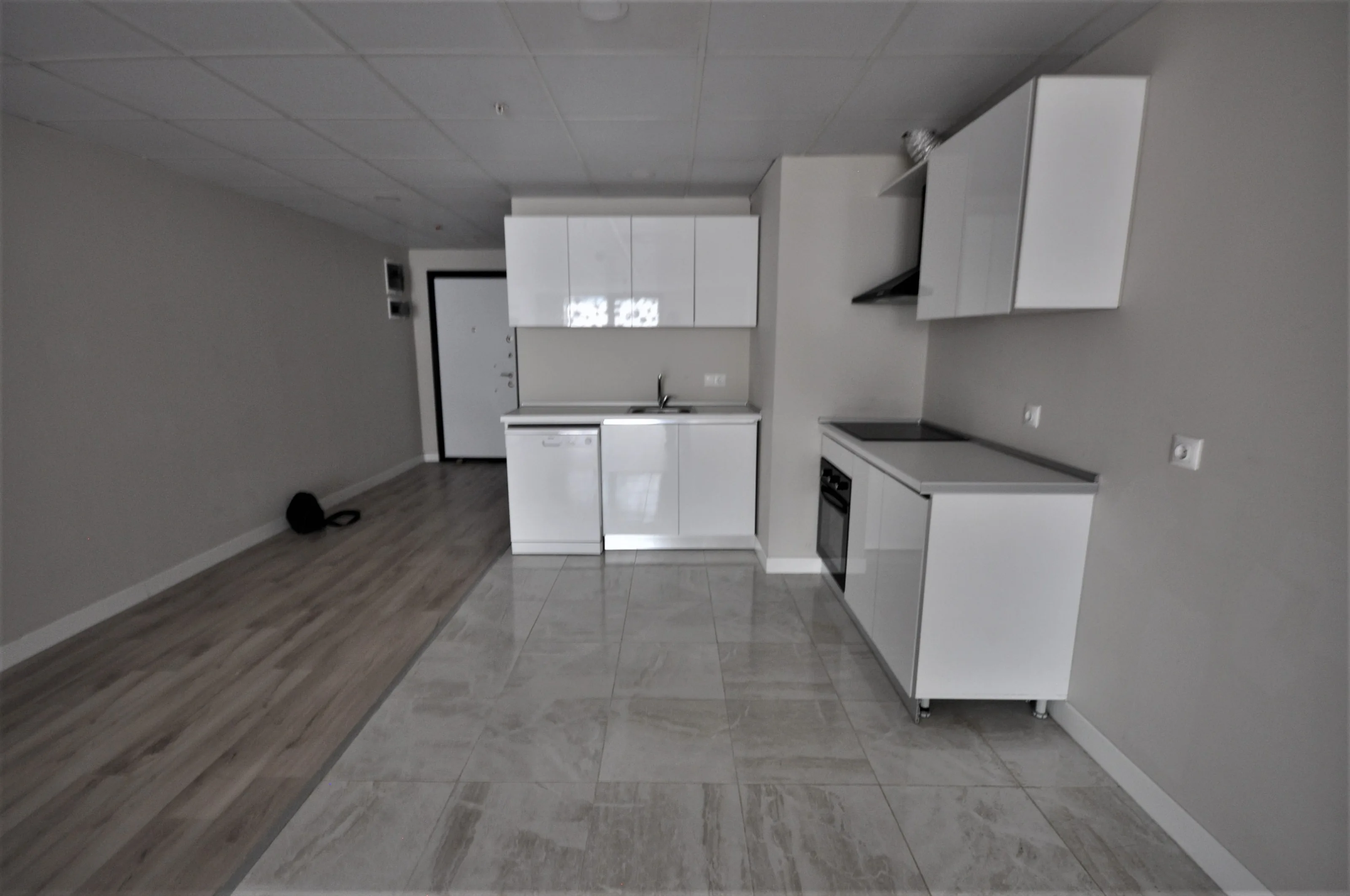 FOA'dan Güneşli Perola Residence 80 m² 1+0 Home Ofis Satılık