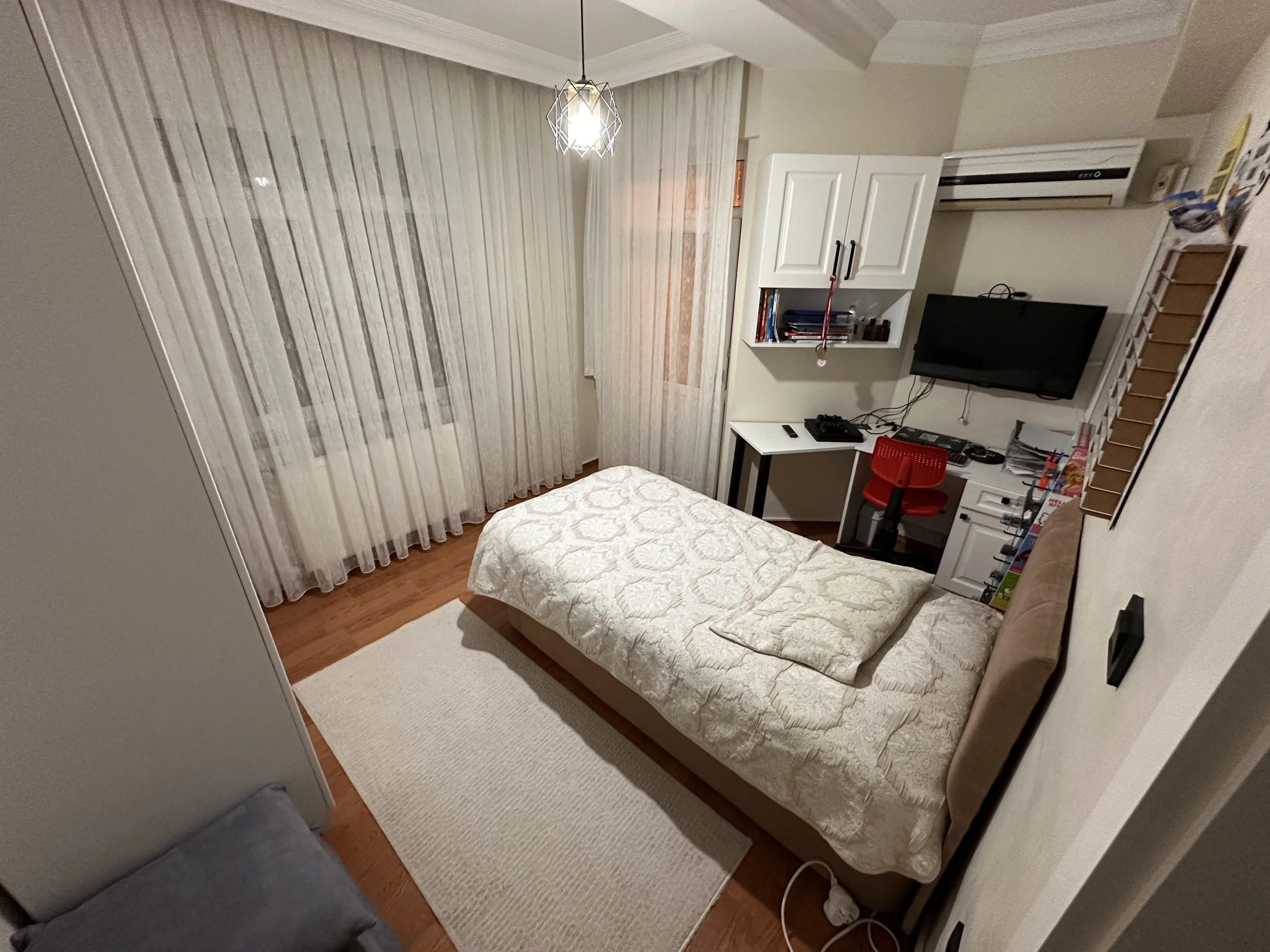 FOA'dan Siyavuşpaşa Yeni Bina Tek Daire Üzeri 3+1 135 m² Fırsat