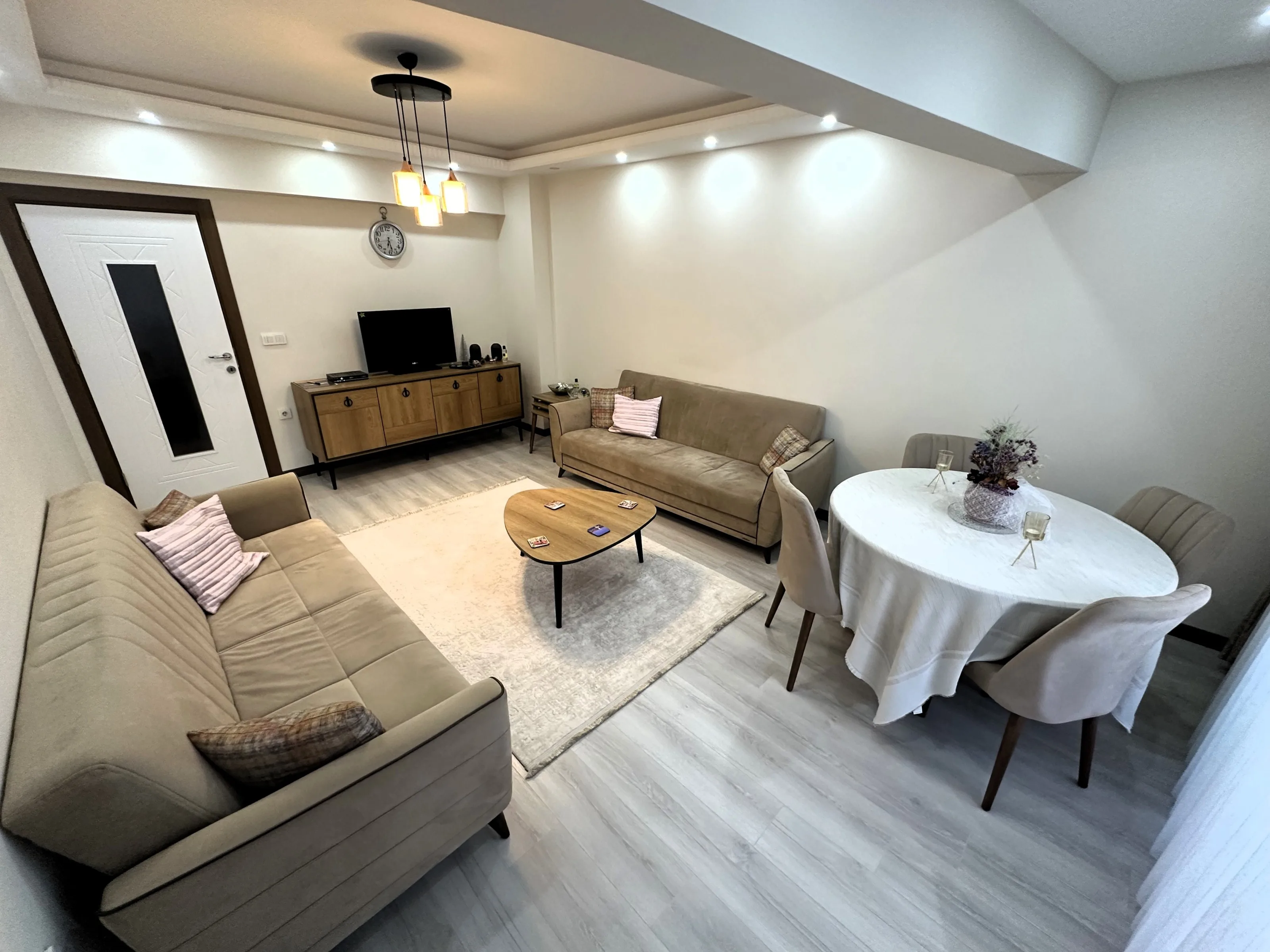 FOA'dan İnönü Cd Üzeri Yeni Bina 5+2 250m² Fırsat Fırsat Dublex