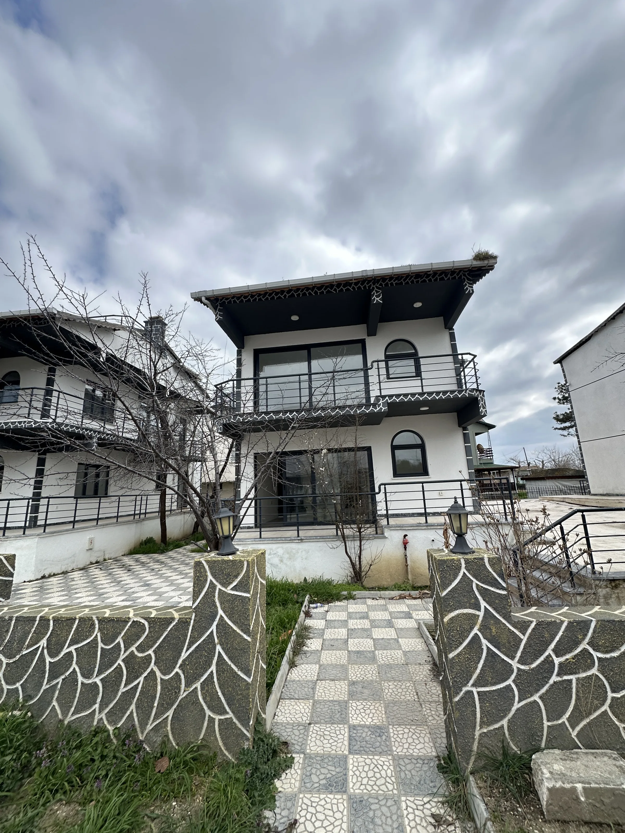 FOA'dan Silivride 4+1 Denize Sıfır Villa