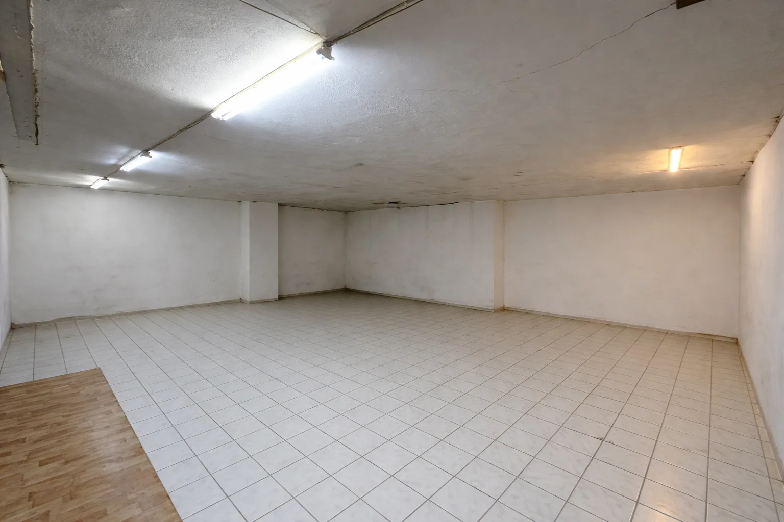 FOA'dan Şişli Meşrutiyet’te 240 m² Depolu Satılık Dükkan | Merkezi Konum